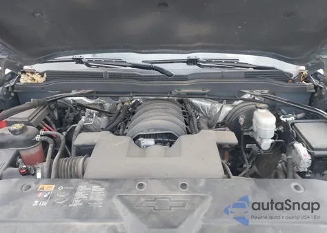 2015 Chevrolet Silverado 1500 1Lt из США, поврежденный, VIN 3GCUKREC1FG484218